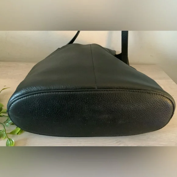 ANTHROPOLOGIE LEATHER SHOULDER BAG & POUCH NWT